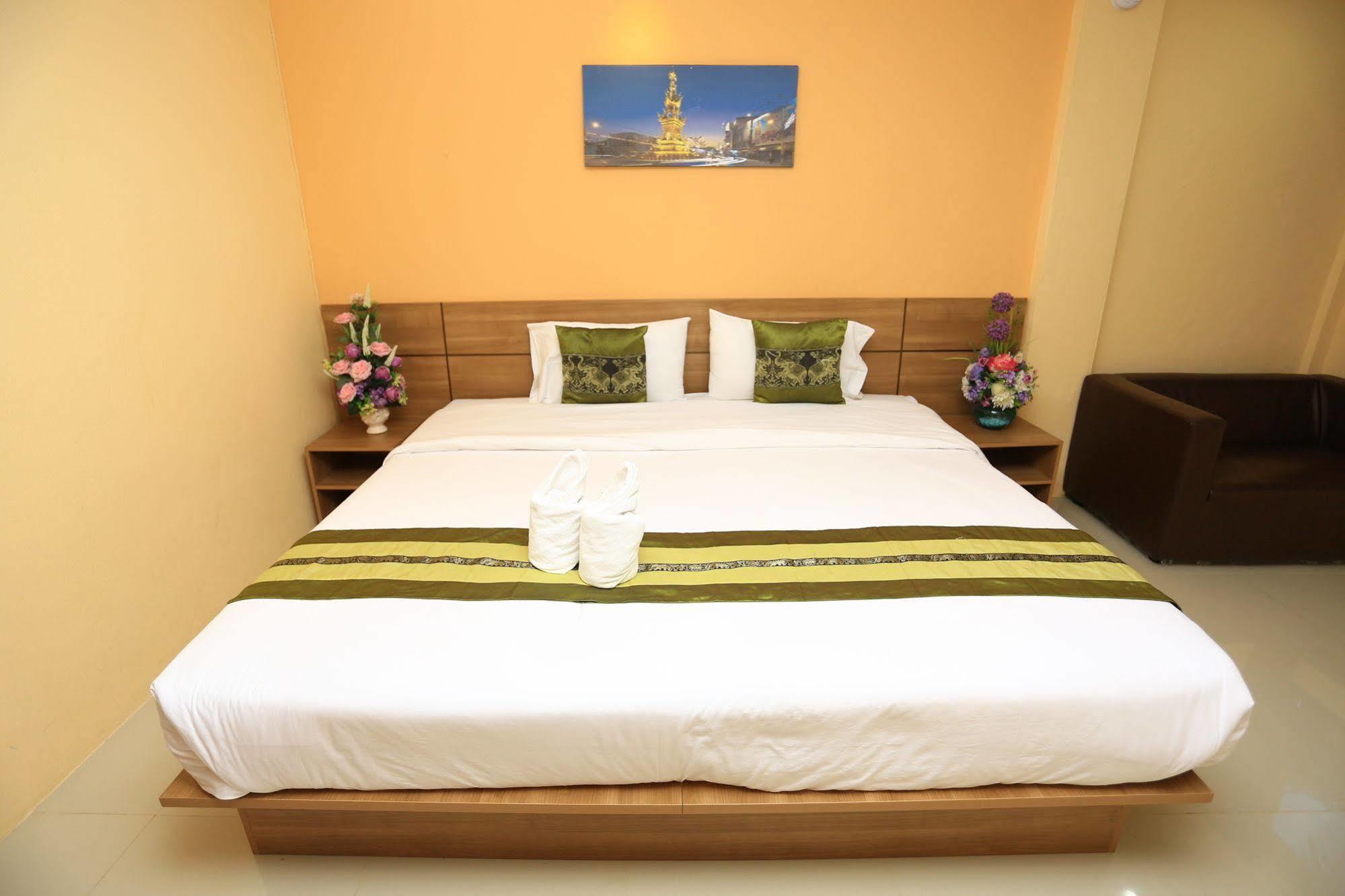 Airbest Gemtree Lampang Hotel Buitenkant foto